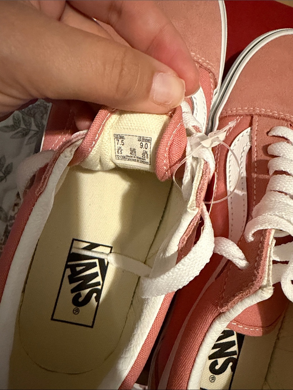 Vans Old Skool Pink and White Women's Sneakers - Picture 4 of 4